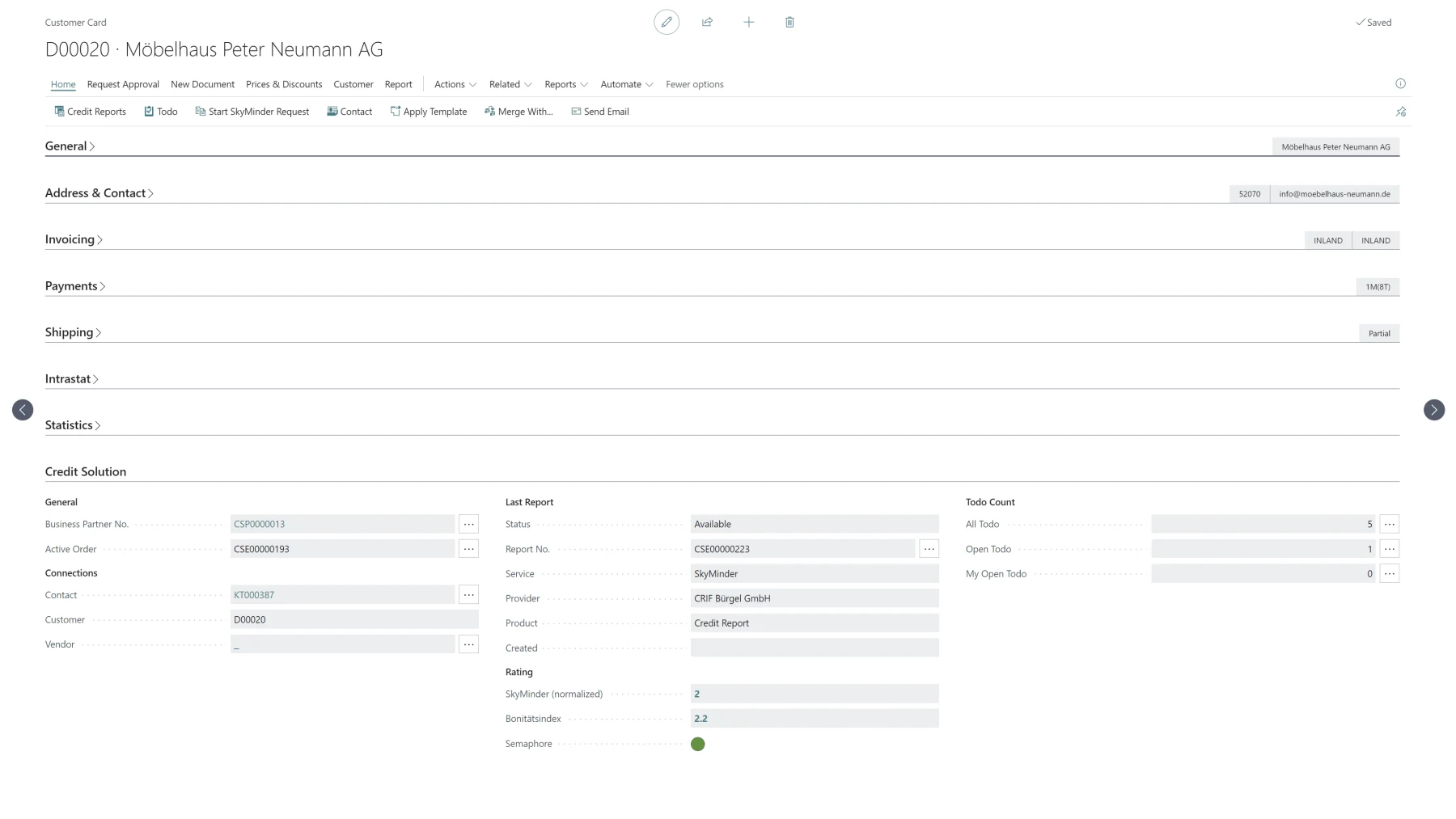 Debitorenkarte in Business Central mit dem Infobereich Credit Solution, Rating und Ampel